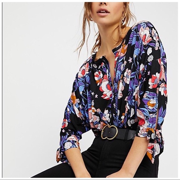 Free People Keepin' On T-shirt - Picture 1 of 4